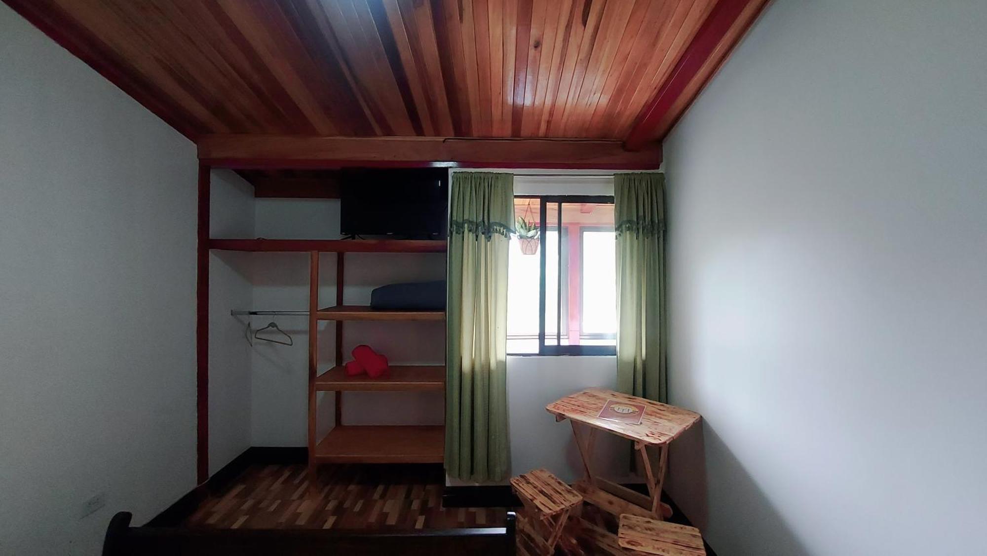Alisson Hotel Y Restaurant Monteverde 외부 사진