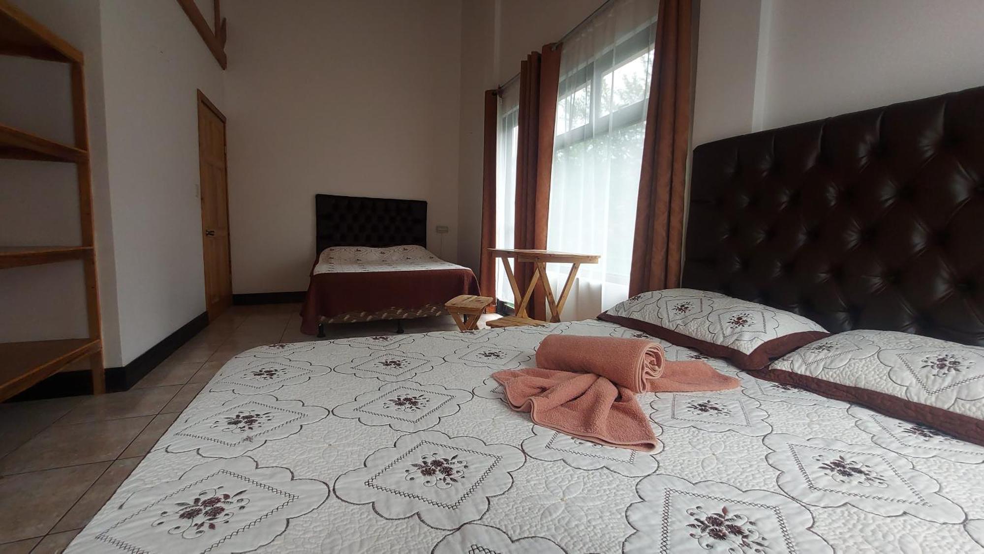 Alisson Hotel Y Restaurant Monteverde 외부 사진