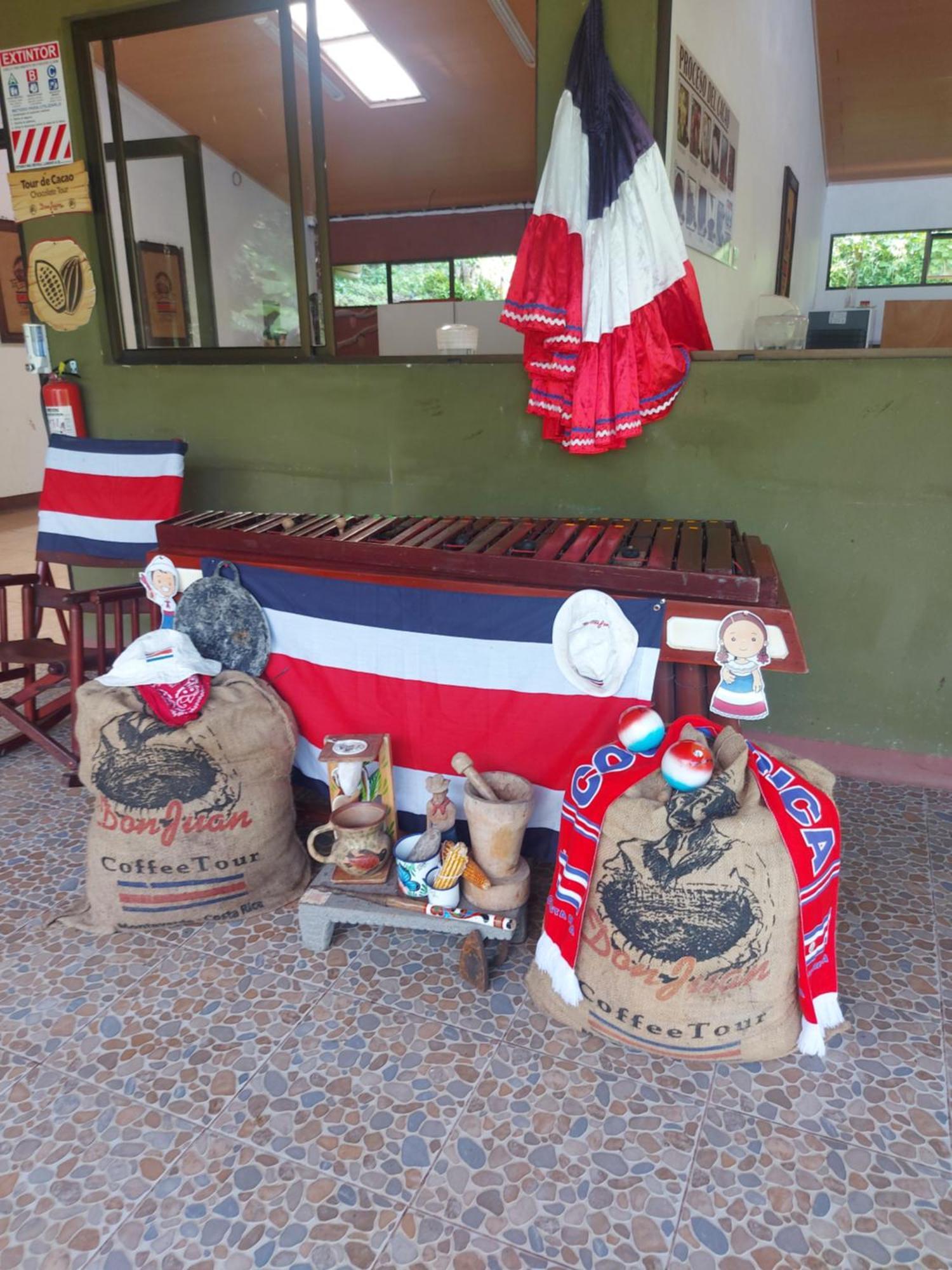 Alisson Hotel Y Restaurant Monteverde 외부 사진