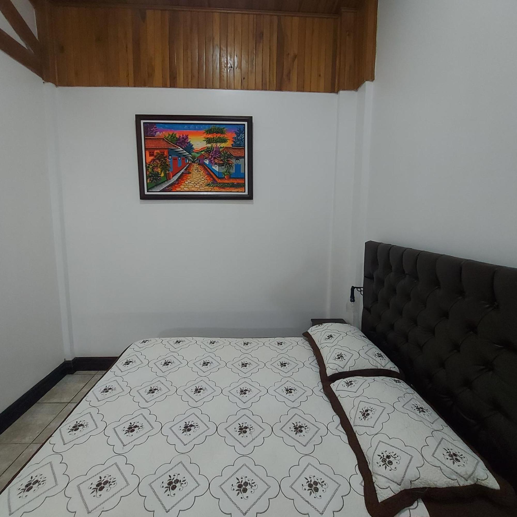Alisson Hotel Y Restaurant Monteverde 외부 사진
