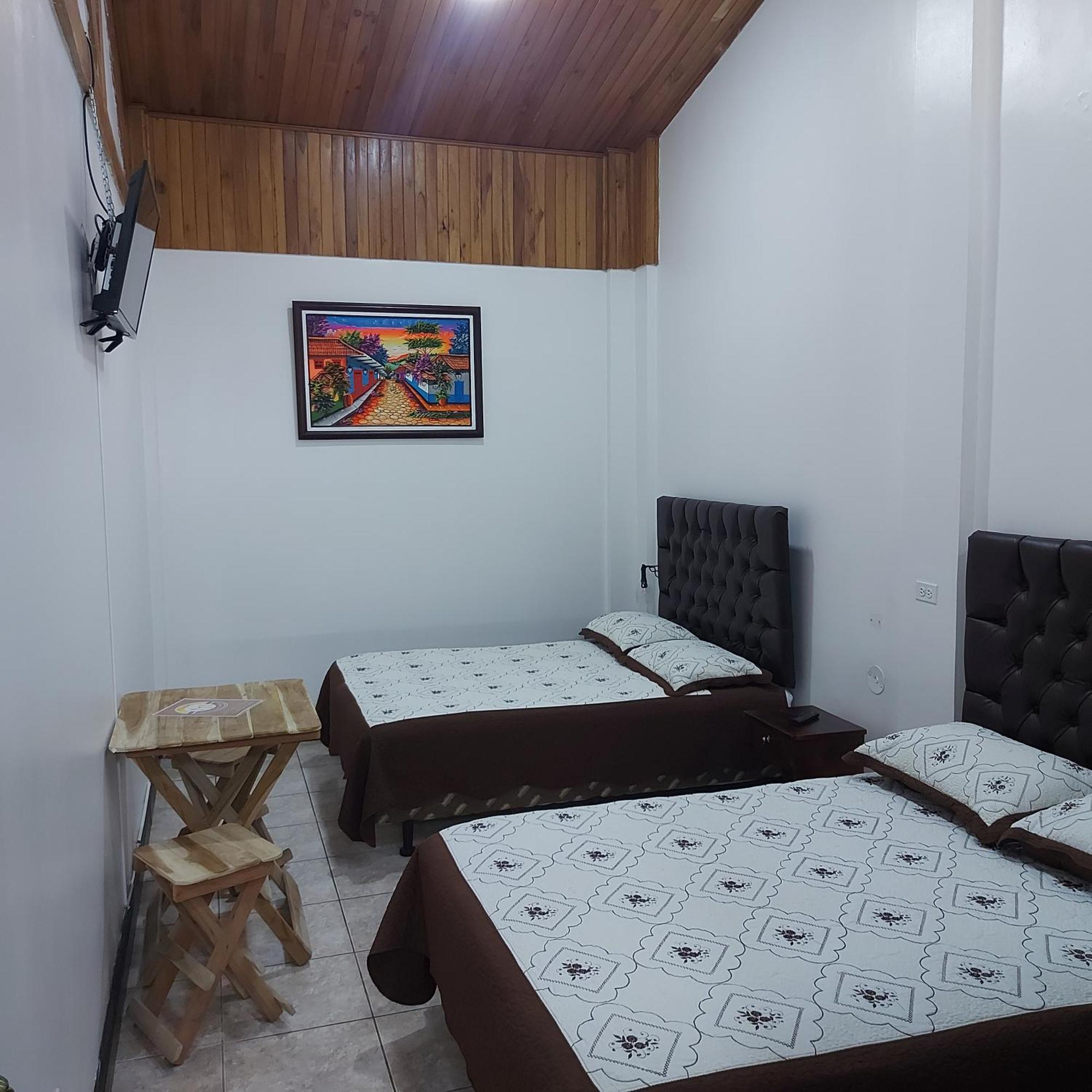 Alisson Hotel Y Restaurant Monteverde 외부 사진